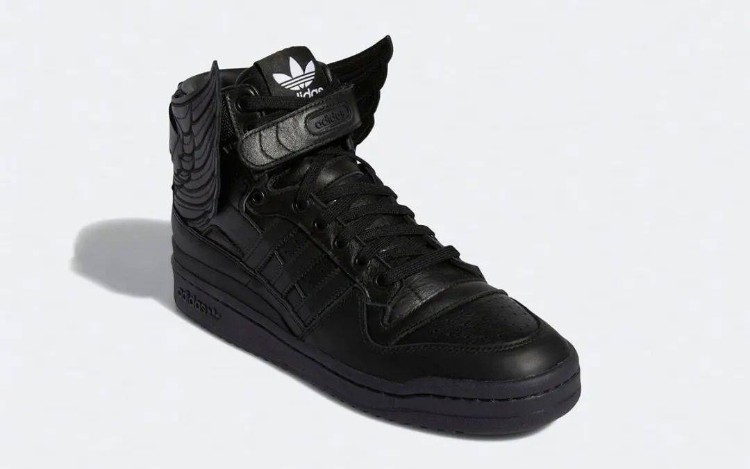 今日播报 | 蔓越莓Dunk Hi曝光<strong></p>
<p>Dididu</strong>！adidas“翅膀鞋”即将发售！