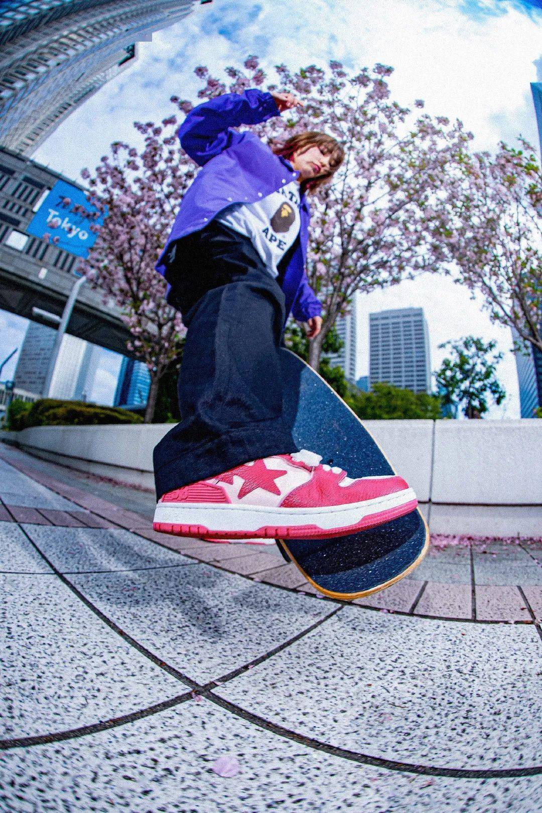 今日播报 | 蔓越莓Dunk Hi曝光<strong></p>
<p>Dididu</strong>！adidas“翅膀鞋”即将发售！