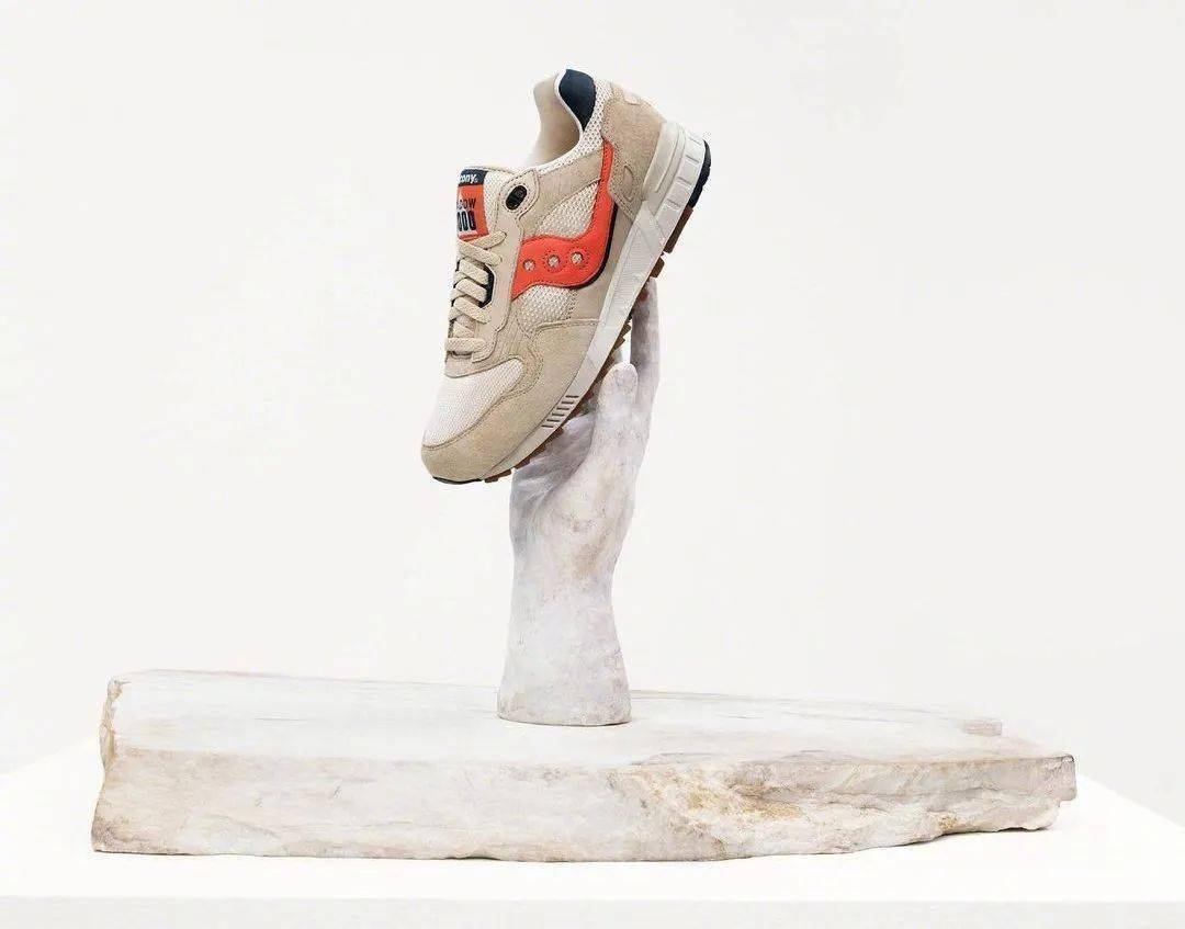 今日播报 | 蔓越莓Dunk Hi曝光<strong></p>
<p>Dididu</strong>！adidas“翅膀鞋”即将发售！