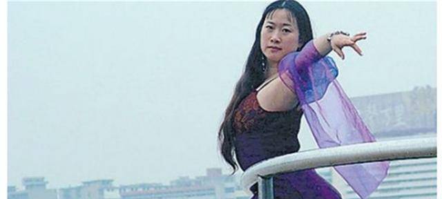 那个曾经前凸后翘大摆S造型<strong></p>
<p>S网</strong>，被全网嘲笑的芙蓉姐姐，如今怎样了