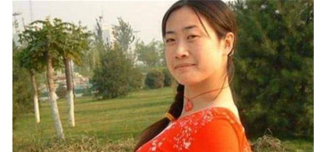 那个曾经前凸后翘大摆S造型<strong></p>
<p>S网</strong>，被全网嘲笑的芙蓉姐姐，如今怎样了