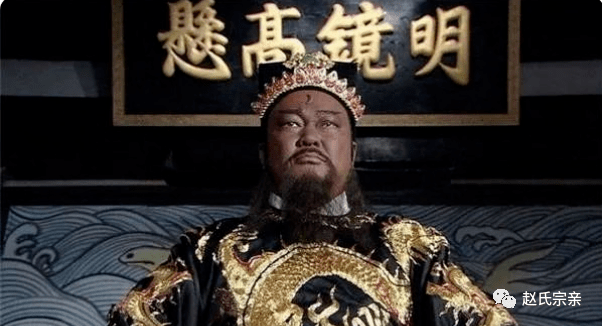 包拯每年俸禄18000贯<strong></p>
<p>汇币换算</strong>，一万八换算人民币是多少？一算“吓一跳”