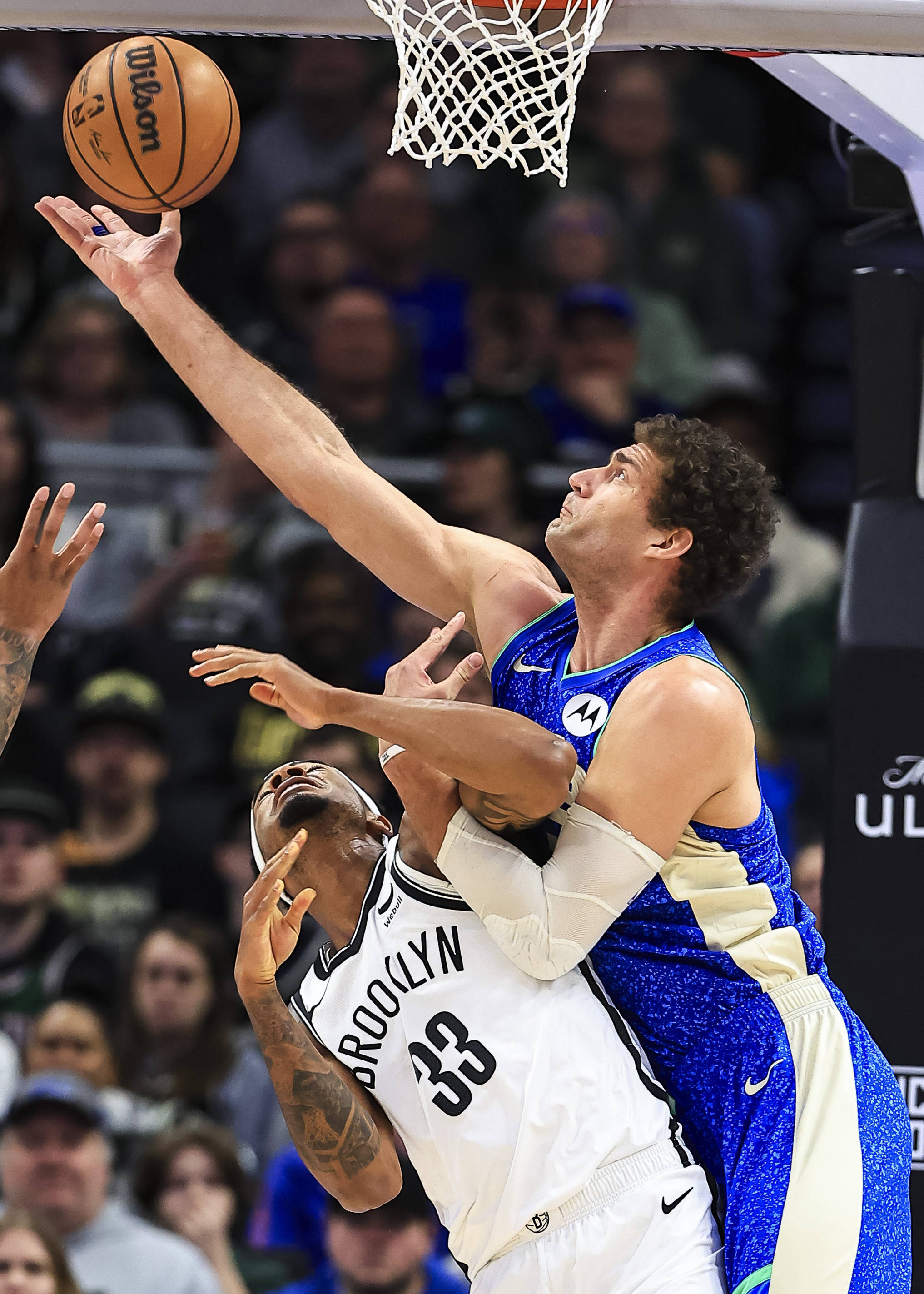 篮球——NBA常规赛：雄鹿胜篮网