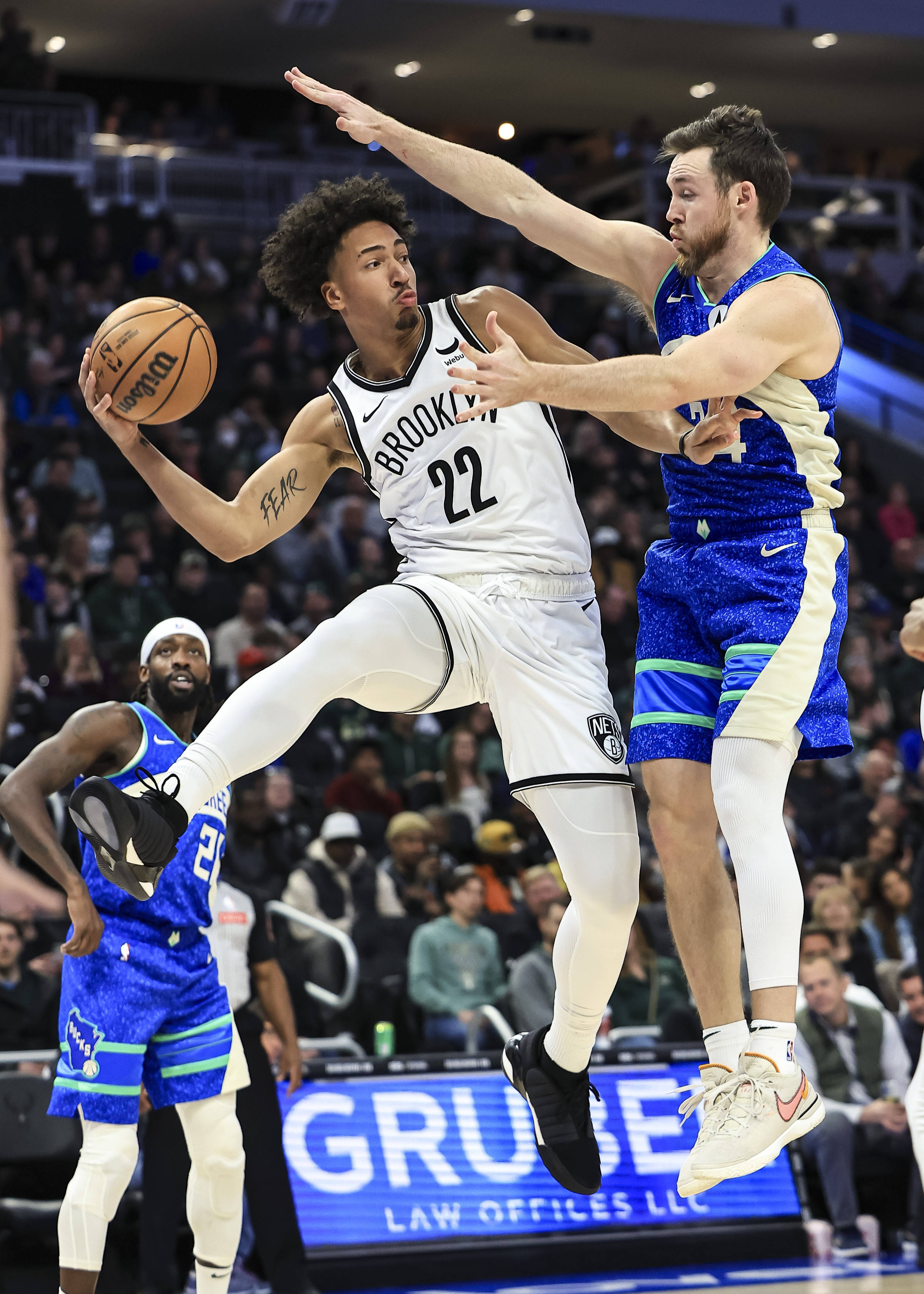 篮球——NBA常规赛：雄鹿胜篮网