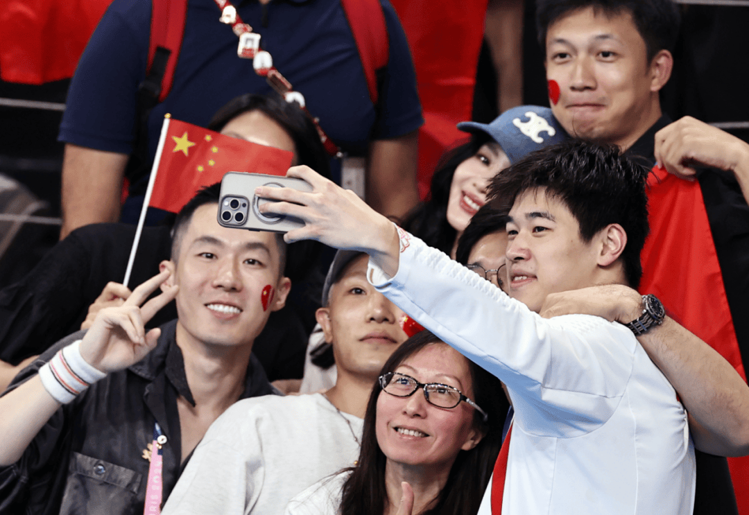 潘展乐解散粉丝群：抵制饭圈文化<strong></p>
<p>币圈群</strong>，运动员有态度