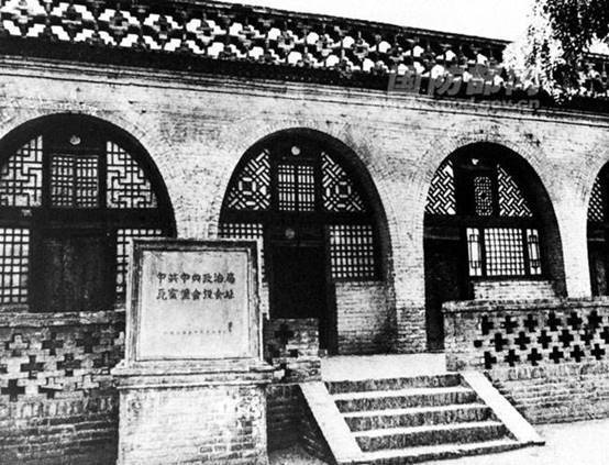 王立华：林彪、彭德怀都反对<strong></p>
<p>炒币的app</strong>，毛泽东何以赌上红军全部家底，决意东征？