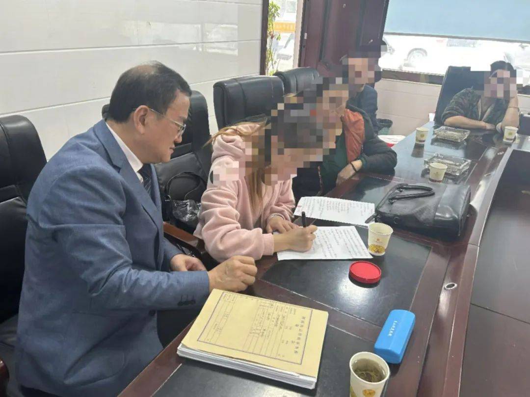 湖南湘西：同居一年后分手<strong></p>
<p>聚享币</strong>，16万元彩礼怎么退？法院这样做