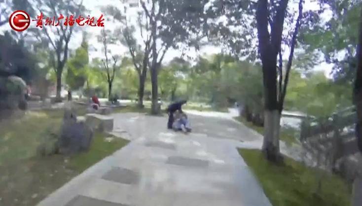 “亲爱的<strong></p>
<p>巴币特</strong>，千万别说漏嘴！”68岁贵州阿姨遇“黄昏恋”，监控拍下……