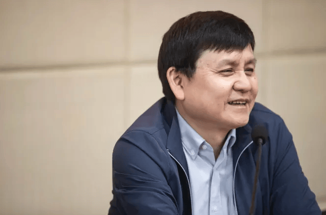 张文宏不做医生了？新身份曝光<strong></p>
<p>淘金矿场app</strong>！网友：想到范志毅