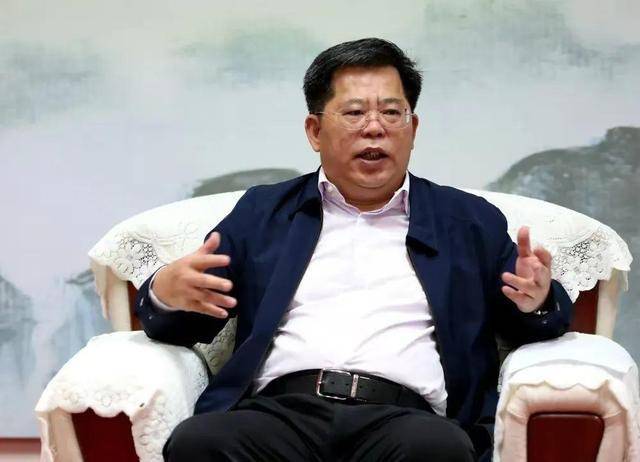 涉嫌严重违纪违法<strong></p>
<p>链币网</strong>！福建一干部被查