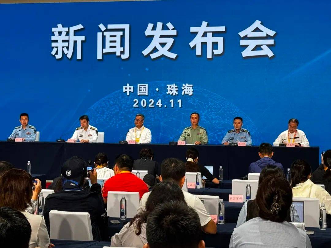 人民空军“三剑客”将升级为“四剑客”<strong></p>
<p>上币精品网</strong>！歼-35A试验试飞过程公开：动则灵、静则稳