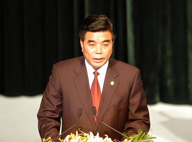 曾任市委书记后降为副厅的他<strong></p>
<p>炒币软件有</strong>，被查了