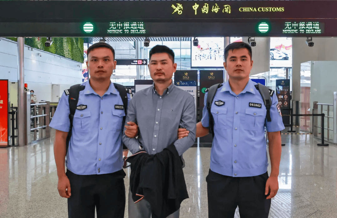 朱芝松、章更生、陆克华等68人被查<strong></p>
<p>币圈论坛社区</strong>，唐仁健、王昊、楼文龙、刘星泰等75人被处分！11月反腐月报公布