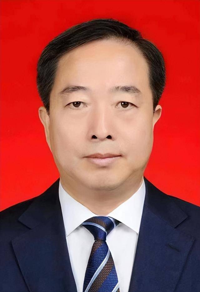 太原市委常委、副市长杨继承<strong></p>
<p>各种币圈</strong>，拟任新职