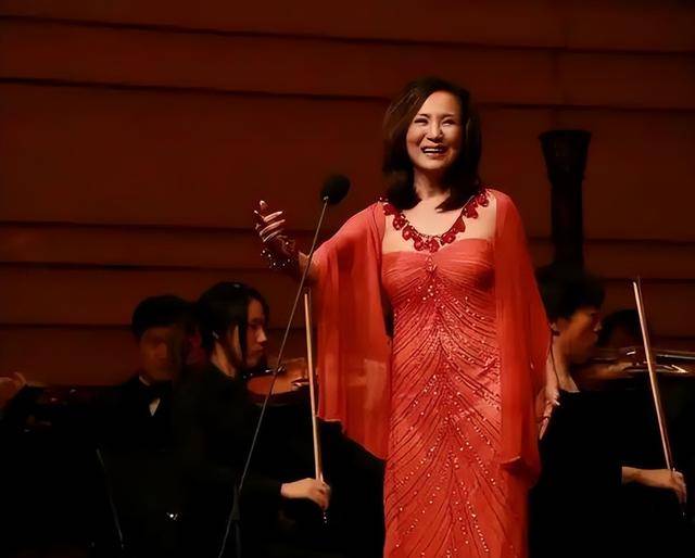 原来早已退出中国籍？被老外“玩腻就丢掉”的郑绪岚<strong></p>
<p>鲸鱼币</strong>，却回国捞金