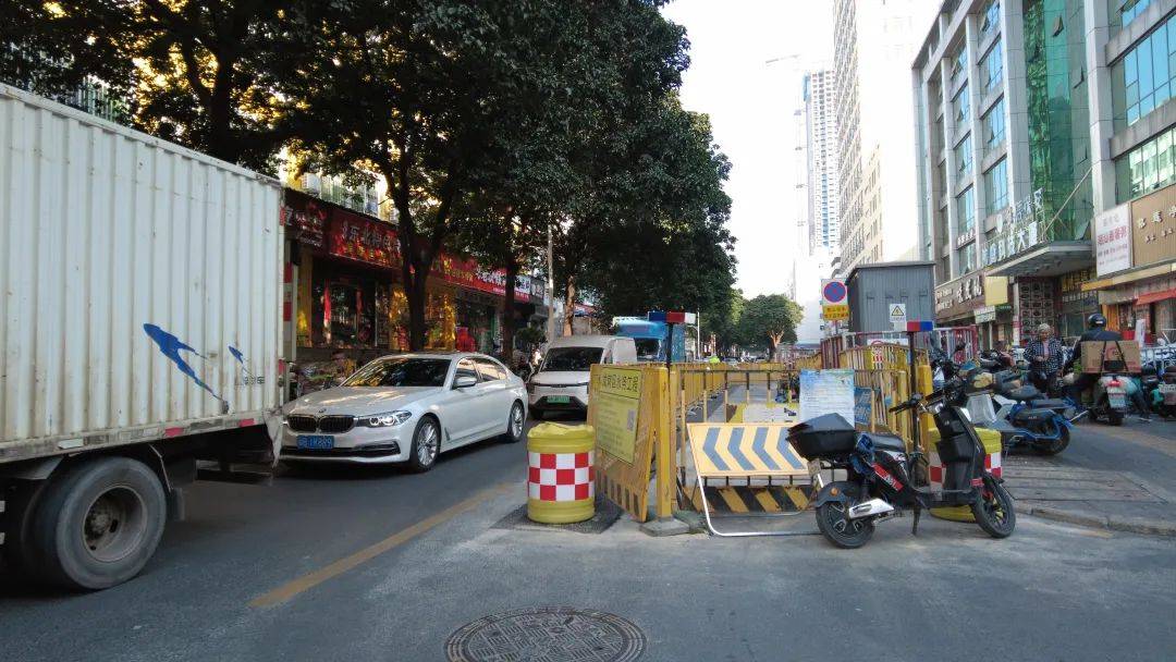 市民投诉：道路修好三个月又被挖开<strong></p>
<p>鲸鱼币</strong>！深圳一区回应