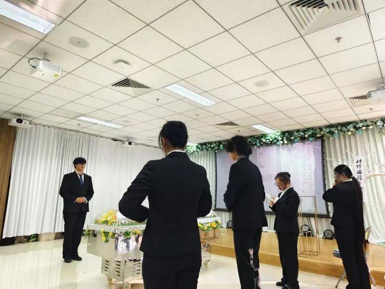 高考601分读殡葬<strong></p>
<p>鲸鱼币</strong>？“冷门”专业“火了”