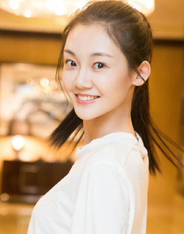 冯小刚直言：她太能装了<strong></p>
<p>新农币</strong>，永远红不了，就更别提拿奖了