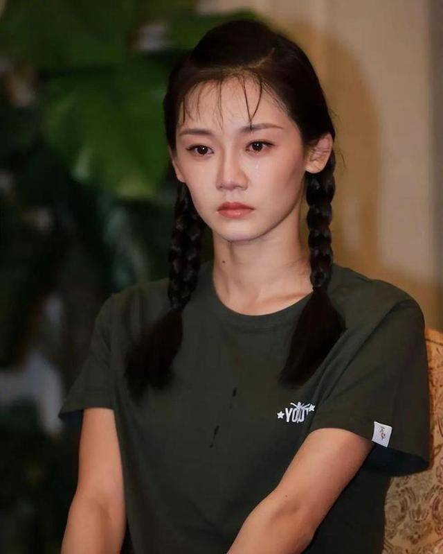 冯小刚直言：她太能装了<strong></p>
<p>新农币</strong>，永远红不了，就更别提拿奖了