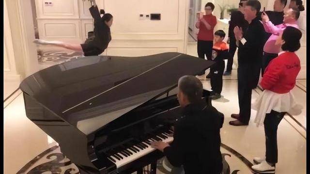 冯小刚直言：她太能装了<strong></p>
<p>新农币</strong>，永远红不了，就更别提拿奖了