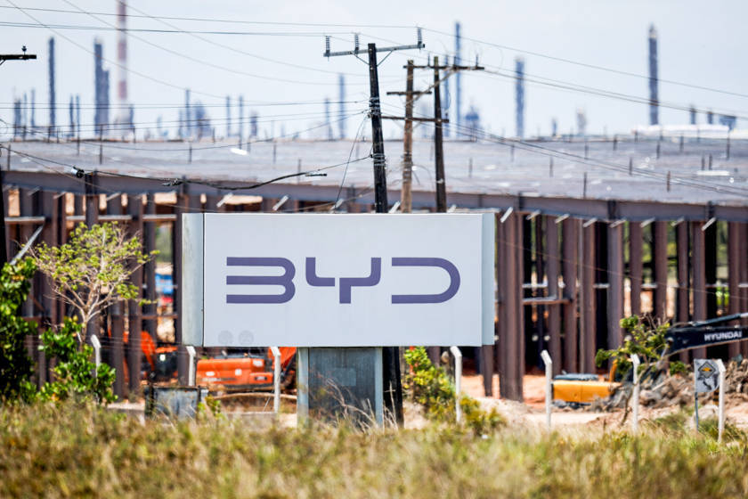 比亚迪巴西工厂建设工人：自己工资按月100%发放<strong></p>
<p>炒币的网站</strong>，“一切安好”