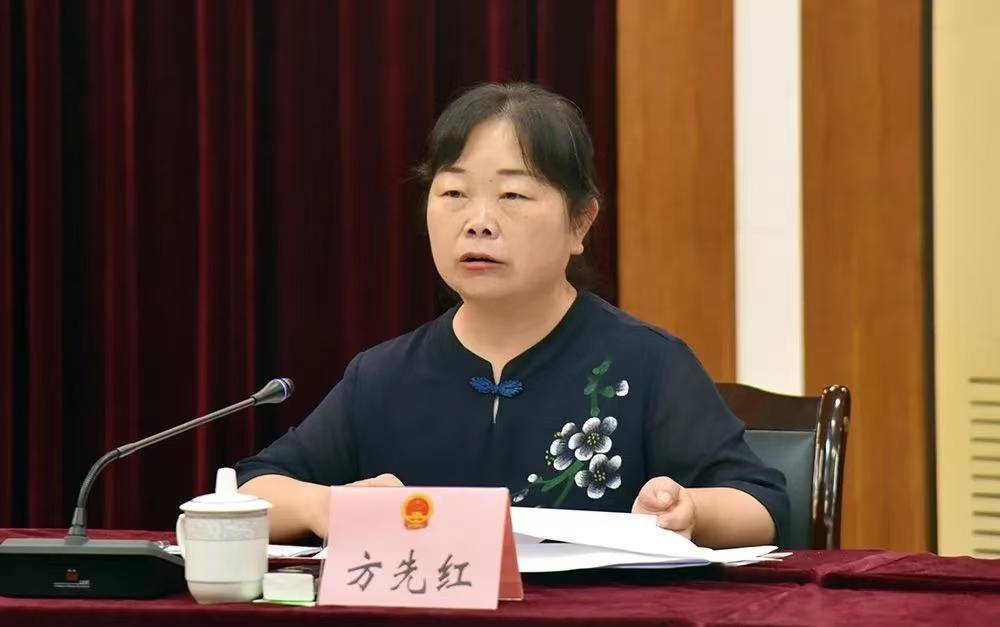 贵州两名女官员一人被决定逮捕、一人被提起公诉<strong></p>
<p>币金网</strong>，二人均涉嫌受贿