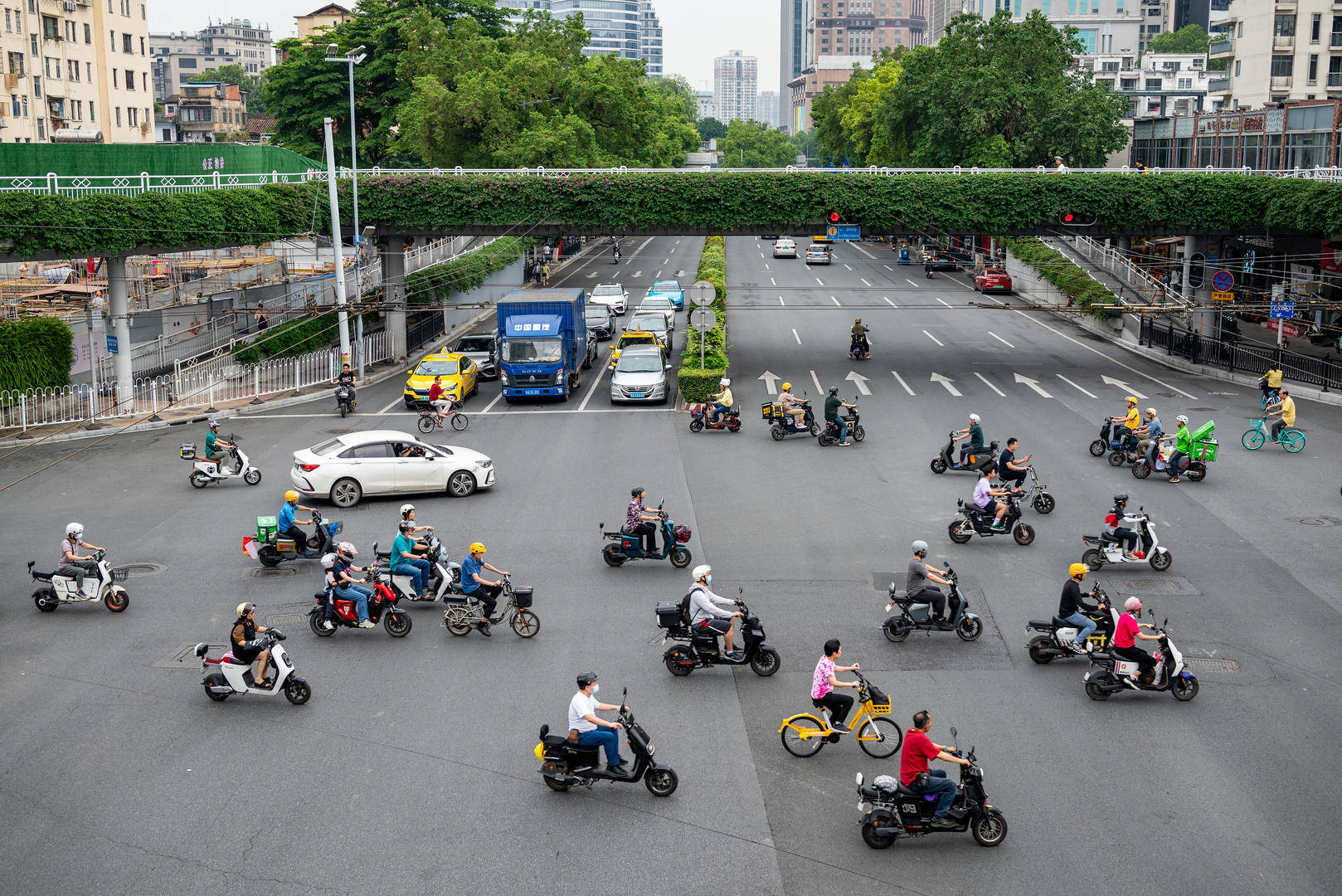 因20元电动自行车罚款<strong></p>
<p>合约币走势</strong>，广州一女子将市政府告上法庭 需求与治理如何两全？