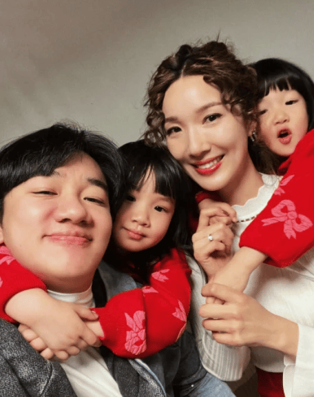 王祖蓝突然宣布：10年婚姻要结束<strong></p>
<p>炒币群</strong>了