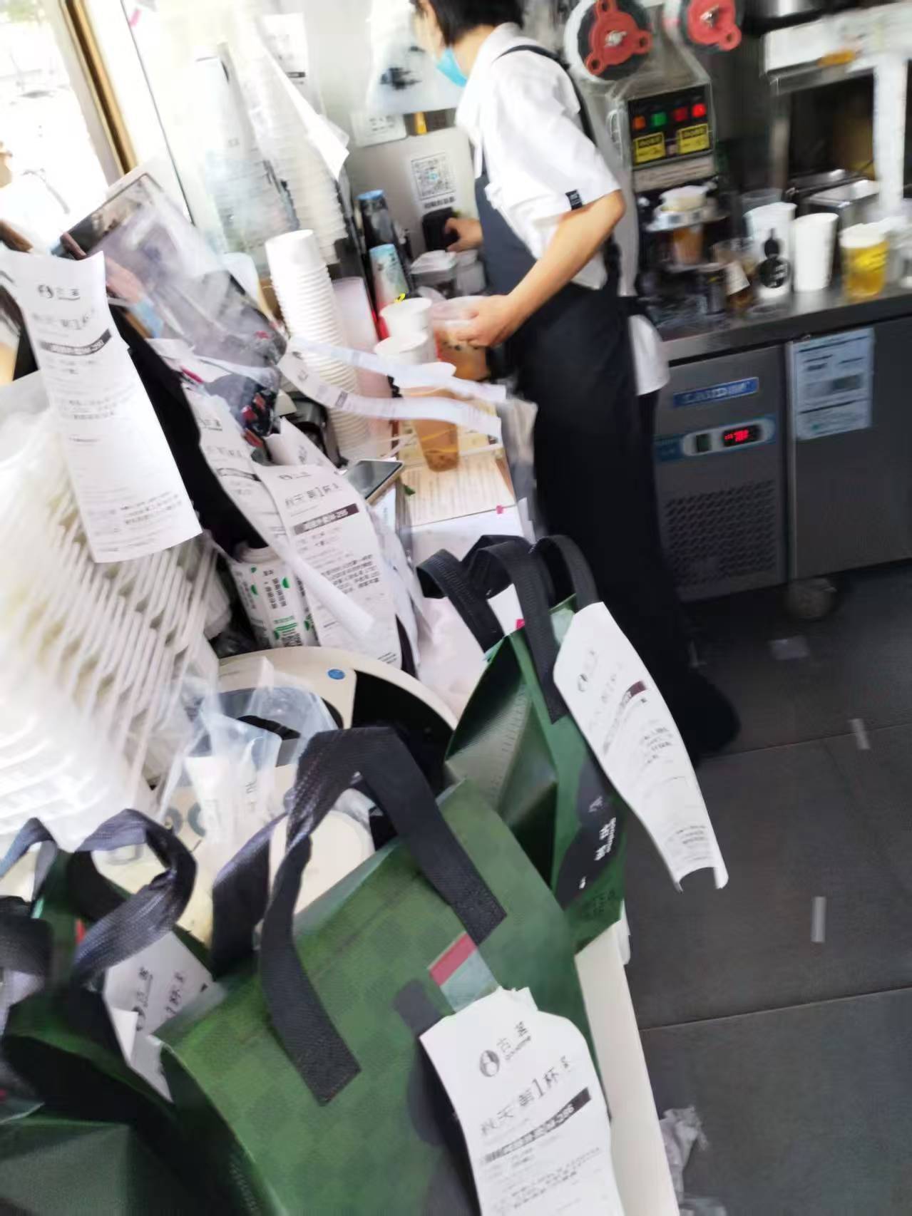 骑手谈平台“卷”社保：我不怕累<strong></p>
<p>yenten币</strong>，能接受工资适当变化