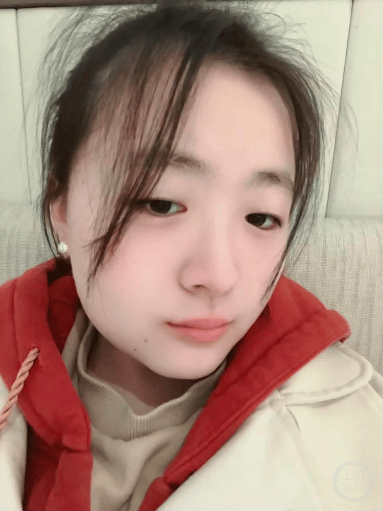 青岛23岁女大学生凌晨外出失联四天<strong></p>
<p>弱打币</strong>，其母称女儿手机被格式化