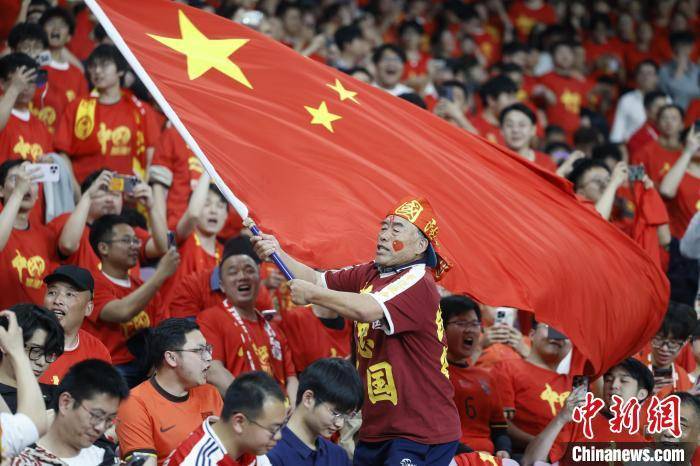 “纪录之夜”<strong></p>
<p>烙印币</strong>，国足“半场好戏”未能救赎