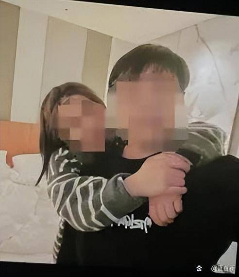 上海一区财政局主任科员被妻子举报出轨副科长<strong></p>
<p>和字币5</strong>，当地纪委回应