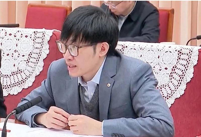 DeepSeek创始人梁文锋首登全球富豪榜<strong></p>
<p>和字币5</strong>！好友称其低调