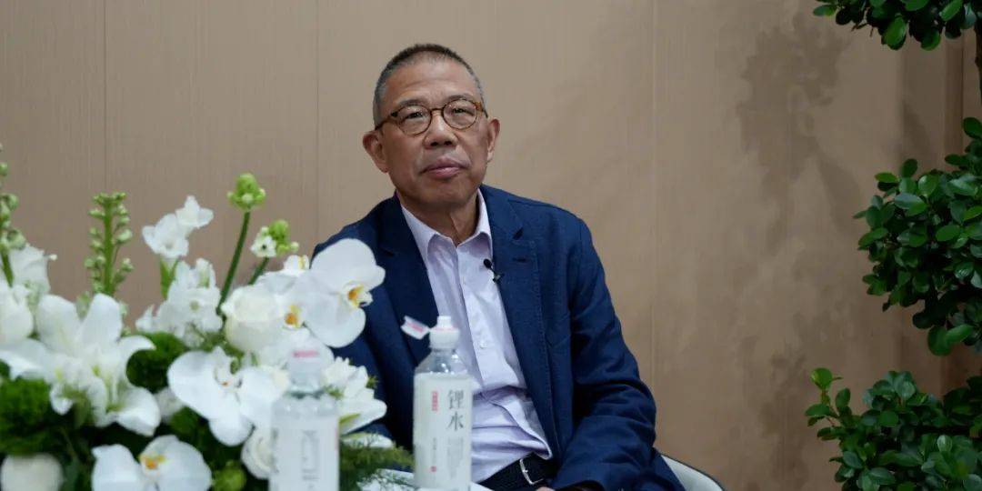 钟睒睒最新发声：真正的企业家应向上竞争<strong></p>
<p>币圈赵东</strong>，直言价格战真正受害的是消费者