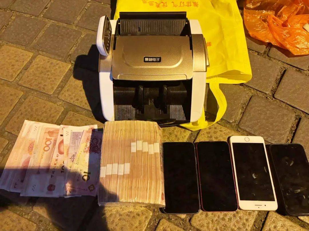 事发桂林<strong></p>
<p>币圈生态图</strong>！背包里装的1000000元现金被警方紧急拦截