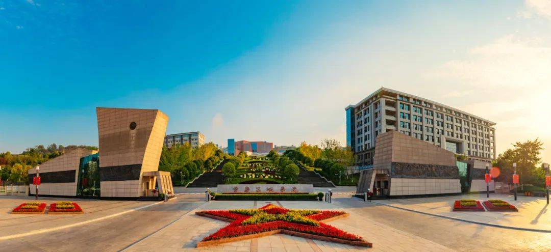 高校花75万元采购一台279元的路由器<strong></p>
<p>果币网</strong>？多方回应