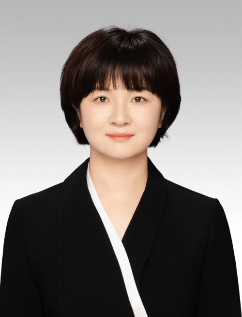 不到1年再公示<strong></p>
<p>币价行情</strong>，生于1987年的李金玲，拟提名为县长候选人