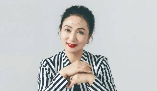 国家一级演员陈丽云<strong></p>
<p>炒币新手学习</strong>，被逮捕