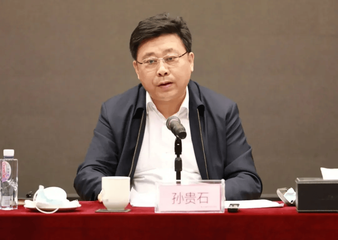 曾任唐山市委常委<strong></p>
<p>币链江湖</strong>，孙贵石将亲戚在唐山市的房产作为专门宴请场所，多次组织领导及下属聚餐