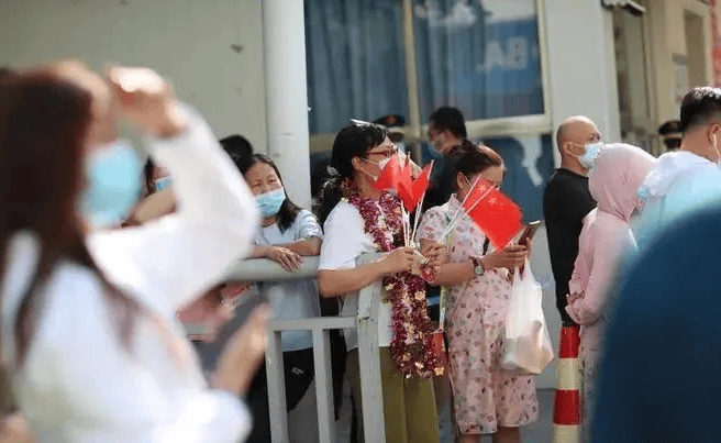 女子请假陪孩子高考被开除<strong></p>
<p>炒币视频教程</strong>，称领导口头同意！公司不认：旷工！官司一路打到高院……
