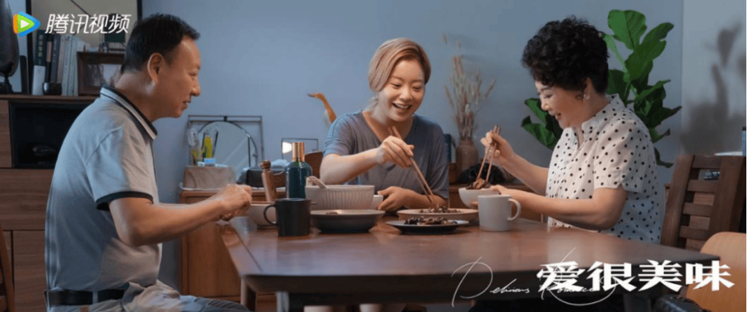“包月800<strong></p>
<p>币圈波段</strong>，不谈恋爱”，上门做饭的年轻人有多抢手
