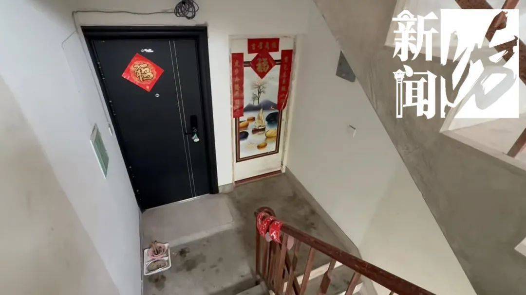 上海一老人拒绝疏通马桶<strong></p>
<p>币圈爱情</strong>，整栋楼天天被臭味“袭击”！邻居们真崩溃了