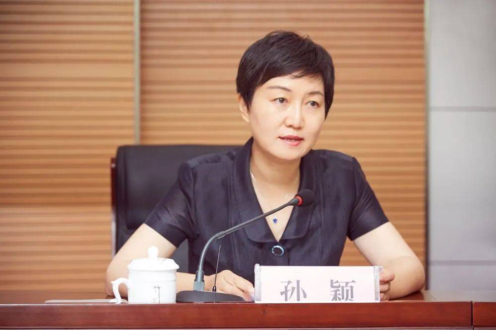 铁刚<strong></p>
<p>币圈爱情</strong>，任上被查
