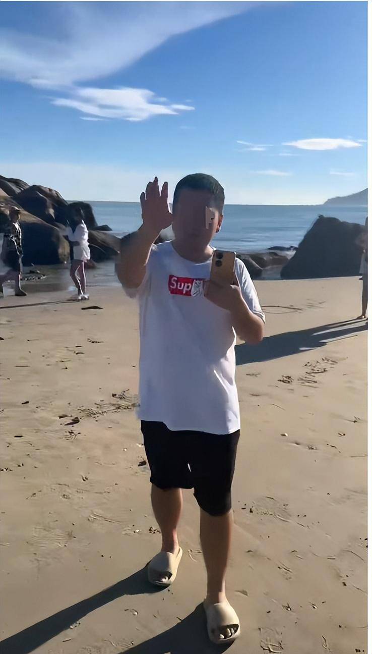 “我合法承包<strong></p>
<p>炒华克金波段</strong>，赶紧走！”网友称在广东南澳岛十里银滩旅拍遭驱赶：其他沙滩都让拍