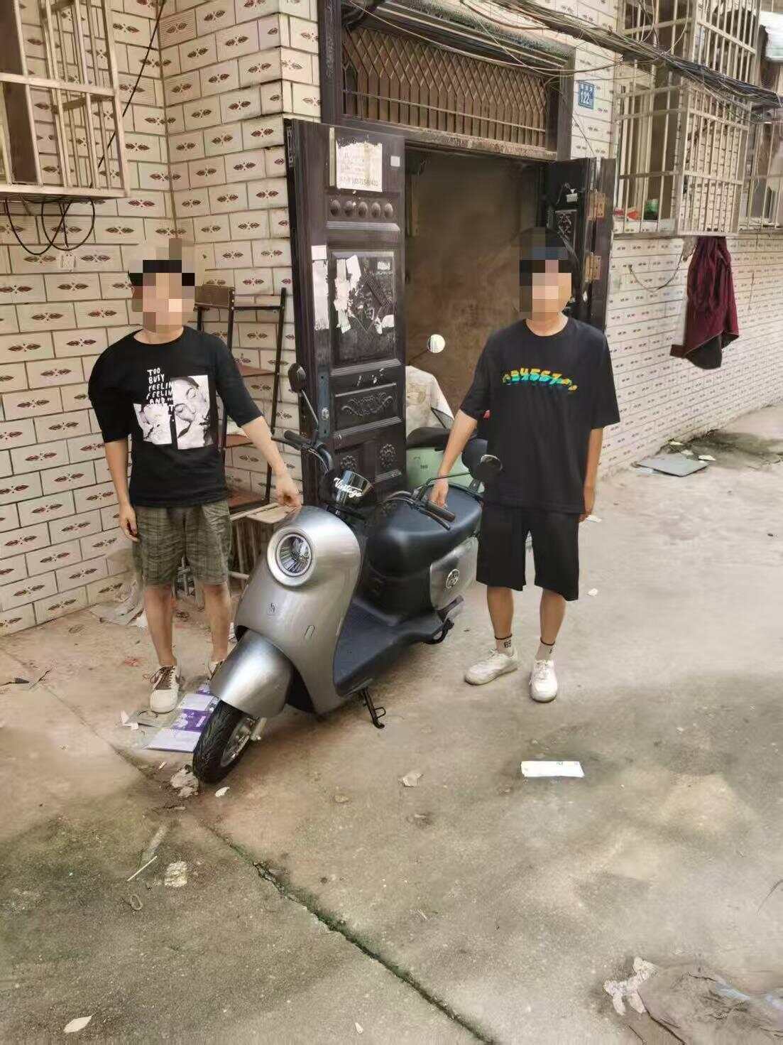 电瓶车被盗<strong></p>
<p>萌币</strong>，报警人笔录还没做完，嫌疑人已被人赃并获