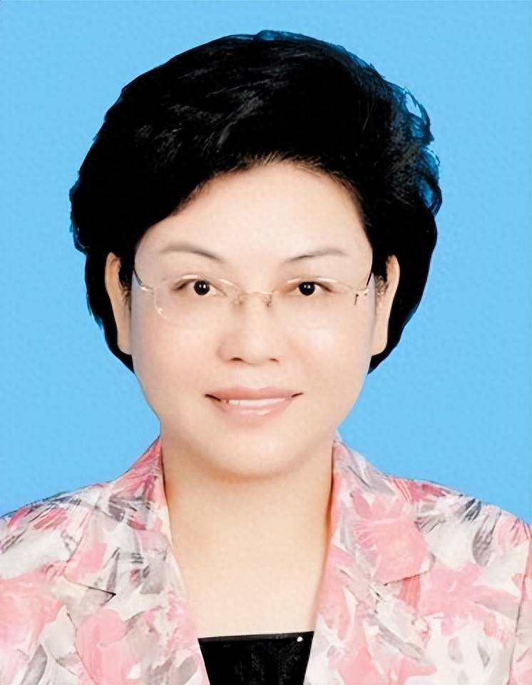 中纪委网站发布：女老虎落马！上个月<strong></p>
<p>碰碰币</strong>，74个干部被查