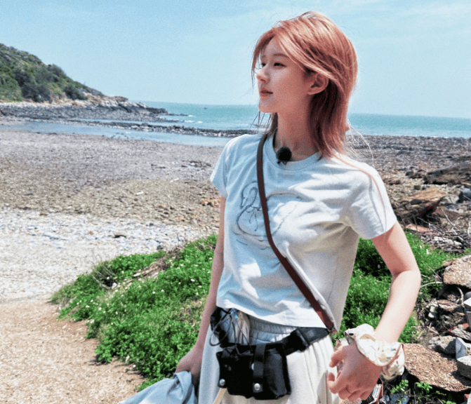 赵露思突然开撕经纪公司<strong></p>
<p>币圈妙语</strong>，“顶流小花怎么走到穷途末路”