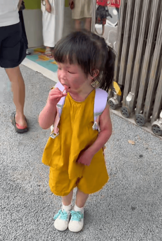 上饶6岁女童患病满身红斑<strong></p>
<p>江苏有线股票</strong>，初上幼儿园妈妈字里行间满是担心：曾经绝望，现在能看到光