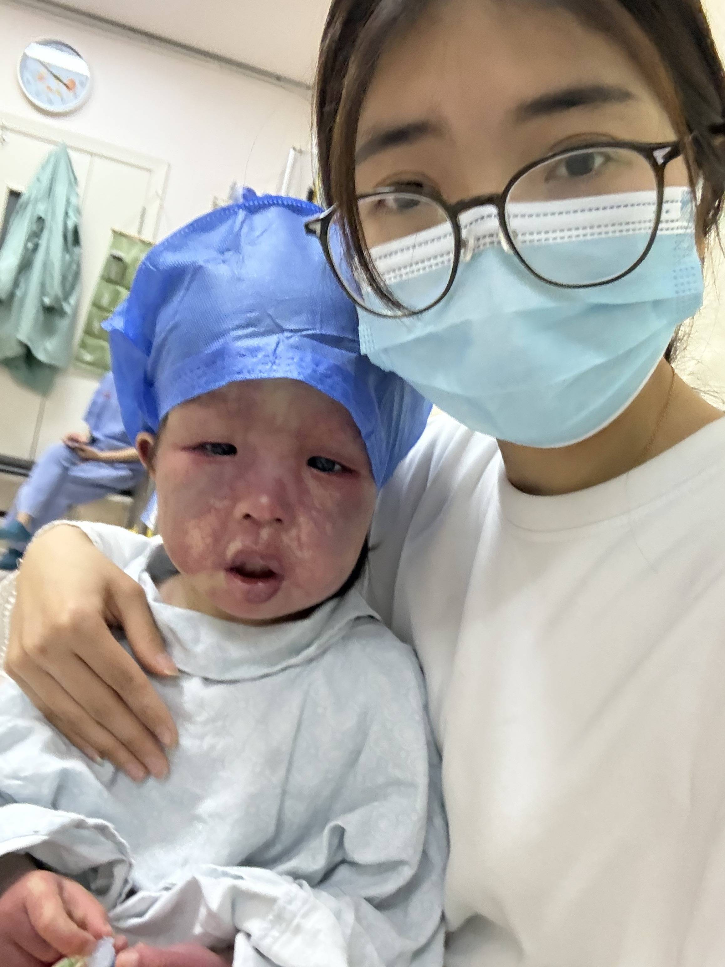 上饶6岁女童患病满身红斑<strong></p>
<p>江苏有线股票</strong>，初上幼儿园妈妈字里行间满是担心：曾经绝望，现在能看到光