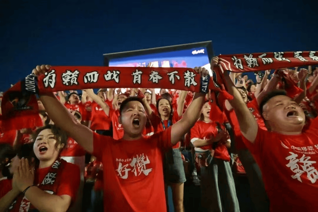 省级“苏超式”足球联赛持续扩容<strong></p>
<p>股票怎么买新手入门</strong>，多地创下现场观赛人数纪录